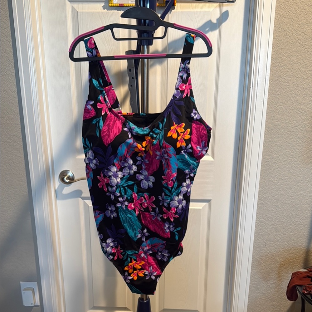 Swimsuits For All NWOT Black and Pink Floral One Piece Floral Swimsuit. Size 24